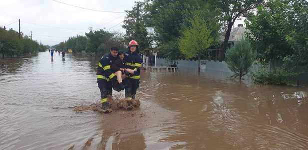 UPDATE - IGSU - Galaţi - Patru persoane au murit în urma inundaţiilor. Cea de a cincea persoană decedată nu a fost victima fenomenelor meteorologice