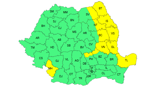 Cod galben de vânt puternic, în Moldova, în nordul Dobrogei şi în vestul Olteniei, până luni seară / În zonele montane, rafalele vor ajunge la 90 de kilometri la oră