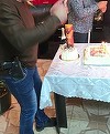 Afacerist din Târgu Jiu, vizitat de Poliţie, după ce a petrecut de ziua sa cu un pistol la brâu / Verificările au arătat că pistolul era, de fapt, o replică, nefiind supusă autorizării
