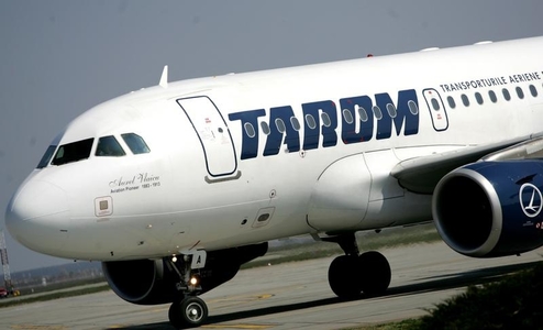 UPDATE - Un avion Tarom care ar fi trebuit să aterizeze la Timişoara a fost direcţionat la Cluj-Napoca, din cauza vântului / 
