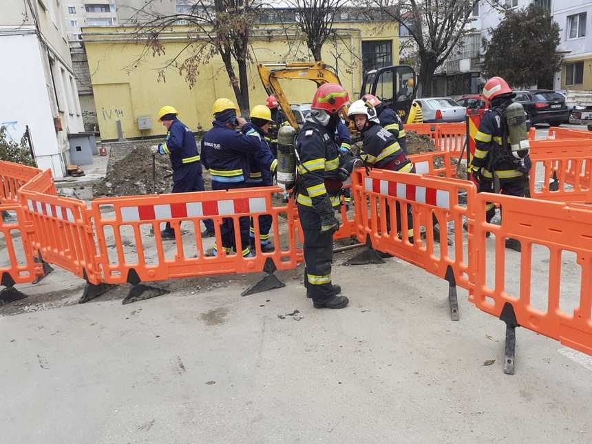 UPDATE - Avarie majoră la o conductă de gaze, în municipiul Râmnicu Vâlcea / Sunt pierderi însemnate de gaze / Mesaj RO-Alert / Persoane evacuate / Conducta a fost închisă