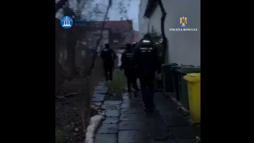 Percheziţii în Braşov, inclusiv la cel care a finanţat campania pe Tik Tok a lui Călin Georgescu - FOTO, VIDEO