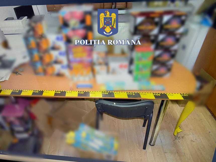 Olt: Poliţiştii au confiscat 400 de kilograme de articole pirotehnice de la o firmă din Slatina