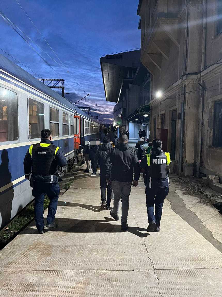 Mehedinţi: Doi cetăţeni marocani, depistaţi într-un tren care circula pe ruta Bucureşti-Timişoara / Intenţionau să ajungă în Italia