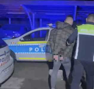 Dolj: Doi tineri sunt cercetaţi după ce au bătut un bărbat într-un bar / Un agresor a fost arestat preventiv, iar celălalt este anchetat în arest la domiciliu - FOTO