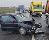 UPDATE - Vrancea: Accident în care au fost implicate trei autoturisme şi un camion, pe DN 2/ Traficul este blocat pe un sens/ vinovat de producerea accidentului este un şofer bulgar de 66 de ani, care conducea un autoturism dinspre Bacău spre Focşani 