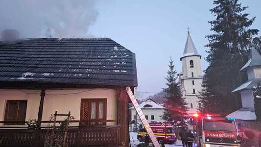 UPDATE - Incendiu în completul mănăstiresc Nechit, din judeţul Neamţ

