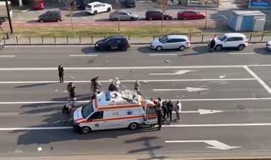 Şeful UPU SMURD Oradea, reacţie după ce ambulanţa răsturnată în urma unui accident a fost repusă pe roţi de către trecători: Reacţiile instinctuale pot genera mai multe probleme şi leziuni decât accidentul în sine - VIDEO
