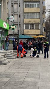 Copil de cinci ani căzut de la etaj, în Vaslui. El a fost găsit conştient, dar cu traumatisme la cap şi la un picior - FOTO
