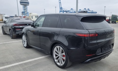 Autoturism de lux în valoare de 140.000 de euro, căutat de autorităţile din Germania, descoperit în Portul Constanţa / Maşina urma să fie exportată în Turcia - FOTO
