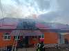 Hunedoara: Incendiu puternic la locuinţa unui fost procuror DIICOT care era păzit de poliţişti în urma unor ameninţări cu moartea / Agenţii au anunţat incendiul la 112 – FOTO / VIDEO