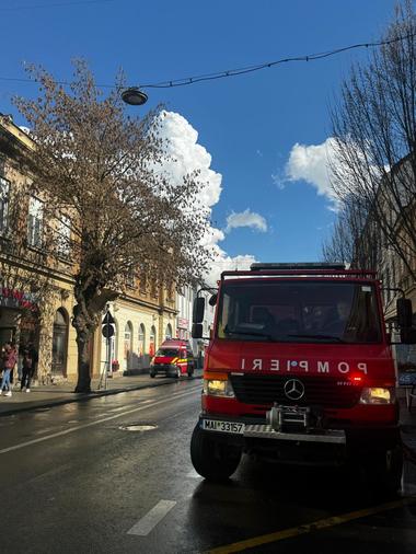 Bătrân lovit mortal de un arbore doborât de vânt, în judeţul Vrancea

