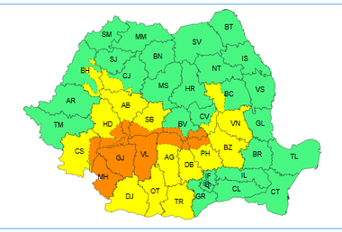 Meteorologii au actualizat prognoza – Ploi în toate regiunile şi intensificări ale vântului, până sâmbătă seară / Cod portocaliu în mai multe judeţe, de vineri până sâmbătă după-amiaza / La altitudini mari va ninge


