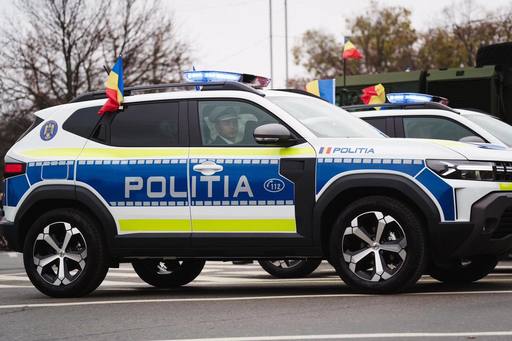 Cercetări pentru omor, în cazul persoanelor găsite carbonizate într-o maşină pe un drum din judeţul Buzău/ Primele indicii: cei doi erau soţi, despărţiţi în fapt. Bărbatul şi-ar fi ucis soţia, iar apoi s-ar fi sinucis dând foc autoturismului