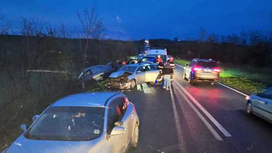 Două femei şi doi copii, răniţi într-un acicdent în judeţul Teleorman - FOTO