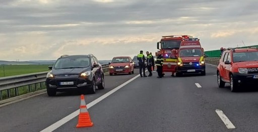 Accident pe A1, în judeţul Alba, două persoane având nevoie de îngrijiri medicale