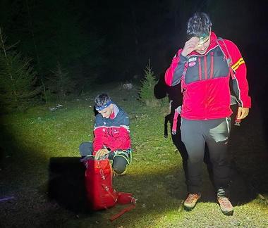 UPDATE - Salvamontiştii din Bran intervin pentru recuperarea a doi turişti italieni blocaţi într-un perete în Munţii Bucegi/ Turiştii au fost găsiţi şi vor fi aduşi la baza muntelui