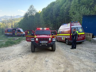 Bistriţa-Năsăud: Bărbat grav rănit după ce a fost lovit de un cal / Incidentul a avut loc într-o zonă greu accesibilă