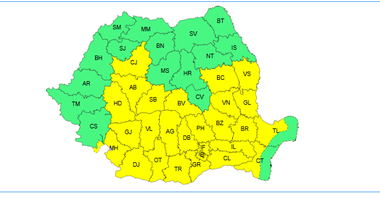 Meteorologii anunţă instabilitate atmosferică accentuată în întreaga ţară, până vineri dimineaţă / Se anunţă averse torenţiale, descărcări electrice şi intensificări ale vântului / Marţi, cod galben în mai multe regiuni