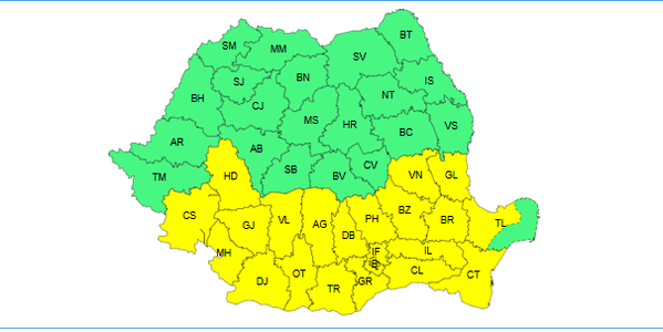 Cod galben de instabilitate atmosferică accentuată în 22 de judeţe şi în Capitală / Rafale puternice de vânt şi precipitaţii abundente în timp scurt / Pe alocuri vor fi vijelii şi grindină - HARTA

