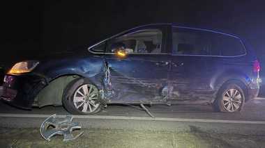 Suceava: Doi adulţi şi şase copii, transportaţi la spital după un accident rutier