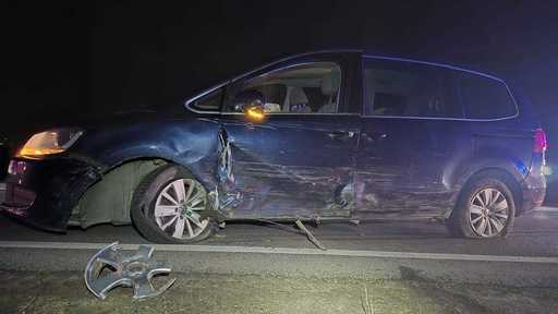 Suceava: Doi adulţi şi şase copii, transportaţi la spital după un accident rutier