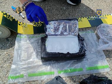 Bilanţul acţiunilor antidrog ale Poliţiei şi DIICOT anul acesta - Peste 930 de kg de droguri, din care 330 de kg droguri de mare risc, descoperite, peste 1.100 de percheziţii, 616 persoane reţinute, 417 fiind plasate în arest preventiv şi la domiciliu
