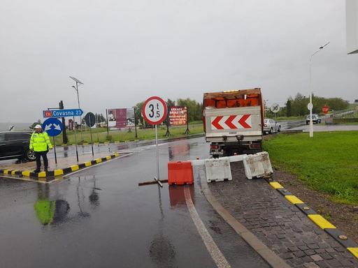 Cod roşu de inundaţi – Restricţii de trafic din cauza ploilor