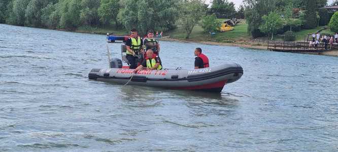 UPDATE - Satu Mare: Două persoane, posibil înecate în Lacul Balastieră Iojib / Intervin pompierii / Scafandri, chemaţi de la Maramureş