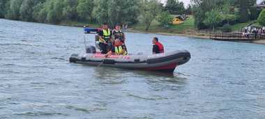 UPDATE - Satu Mare: Două persoane, posibil înecate în Lacul Balastieră Iojib / Intervin pompierii / Scafandri, chemaţi de la Maramureş