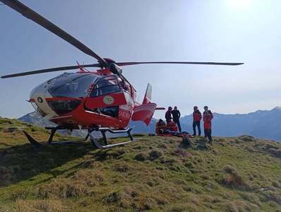 Sibiu: O turistă în vârstă de 63 de ani, accident în zona „Acele Cleopatrei”, sub Vârful Negoiu, după ce a alunecat pe zăpadă / Victima a suferit un traumatism cranian şi leziuni la membrele superioare / A fost evacuată cu elicopterul SMURD