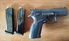 Tulcea: Pistol calibrul 9 mm şi 27 de cartuşe cu bile de cauciuc, găsite asupra unui ucrainean care voia să intre în ţară - FOTO
