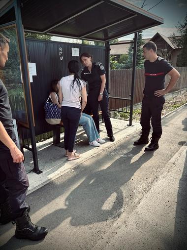 UPDATE - Prahova: Mesaj RO-Alert pentru găsirea unei adolescente care a plecat de acasă şi nu s-a mai întors/ Fata a fost găsită