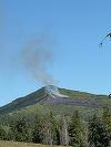 Vâlcea: A patra zi de intervenţii pentru stingerea incendiului de vegetaţie izbucnit în gol alpin, în zona localităţii Câineni