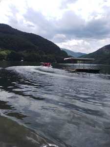 UPDATE - Tânăr căzut în lacul Tarniţa, găsit rapid de către scafandrii Serviciului Public Salvamont-Salvaspeo Cluj/ El era în stop cardio-respirator, fiind făcute manevre de resuscitare, însă fără rezultat, fiind declarat decesul