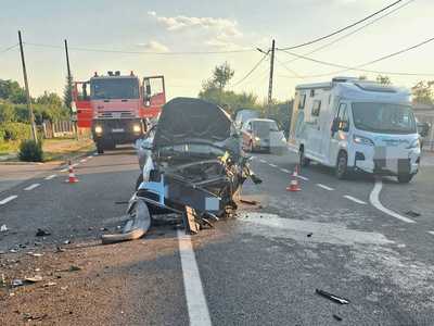 Patru persoane, rănite într-un accident rutier în judeţul Teleorman