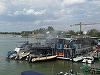 Incendiu la un ponton dormitor amplasat pe faleza municipiului Tulcea. Focul a fost stins, fără a exista victime - FOTO
