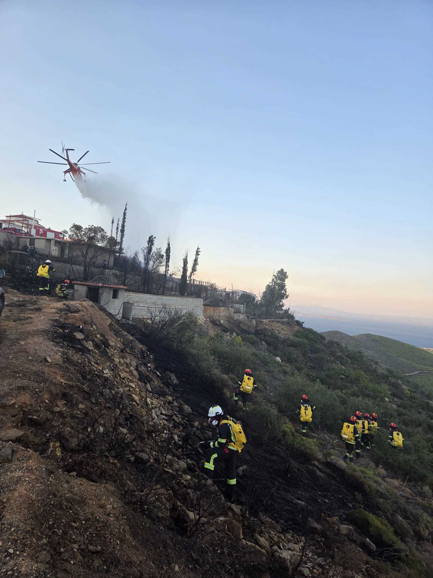 IGSU: Pompierii români din Grecia, solicitaţi să intervină la un incendiu de vegetaţie, în regiunea Anatoliki Attiki