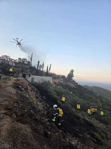 IGSU: Pompierii români din Grecia, solicitaţi să intervină la un incendiu de vegetaţie, în regiunea Anatoliki Attiki