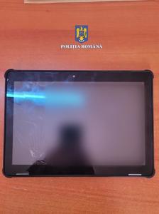 Mureş: Zeci de persoane din comuna Band nu au returnat tabletele primite de elevi pentru a face şcoală online. În cazul a 16 persoane s-au deschis dosare penale, la percheziţii unele dintre aparate fiind găsite grav deteriorate