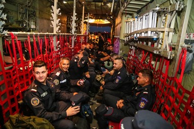 Pompierii români au plecat spre Spania cu o aeronavă militară / Vor acţiona în regiunea Galicia – FOTO / VIDEO

