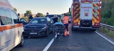 Accident cu 6 maşini între Galaţi şi Brăila. Traficul este oprit - FOTO