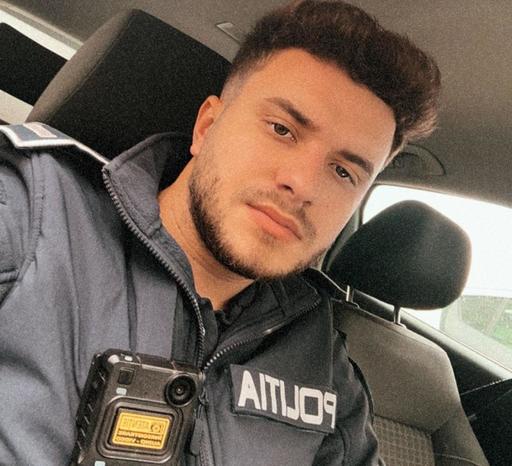 Poliţistul Marian Godină a făcut publice numele şi imaginea poliţistului care a intervenit în cazul livratorului străin lovit pe o stradă din Capitală de un tânăr de 20 de ani / Reacţiile internauţilor