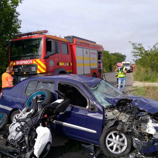 Un mort şi un rănit, în urma unui accident între o motocicletă şi un autoturism produs pe o şosea care leagă judeţele Giurgiu şi Dâmboviţa
