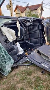 Accident grav în judeţul Argeş. Doi şoferi de 21 şi 23 de ani au murit, după ce maşina unuia a intrat pe contrasens, într-o curbă, cel mai probabil din cauza vitezei - FOTO
