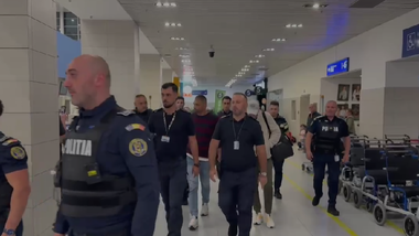 Condamnat din categoria Most Wanted, adus în ţară din Marea Britanie / El avea o condamnare de şase ani de închisoare pentru trafic de minori şi proxenetism / Peste 700 de urmăriţi, repatriaţi de la începutul anului