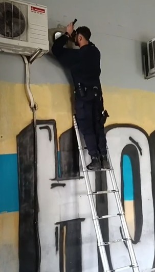 Materiale pirotehnice, găsite ascunse în instalaţia sanitară a stadionului  din Ploieşti înaintea partidei de fotbal dintre Petrolul Ploieşti şi Rapid Bucureşti - VIDEO 
