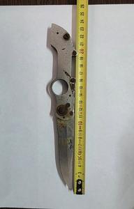 Tânăr care avea la el un cuţit de 25 de centimetri, prins de jandarmi în Gara Drobeta-Turnu Severin/ Ce le-a atras atenţia jandarmilor