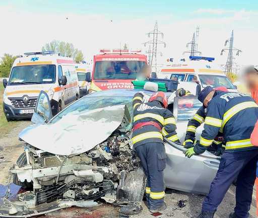 Accident cu patru victime în municipiul Slobozia - FOTO
