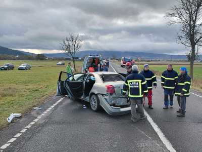Un mort şi trei răniţi grav, în urma unui accident cu două maşini, petrecut în judeţul Harghita - FOTO